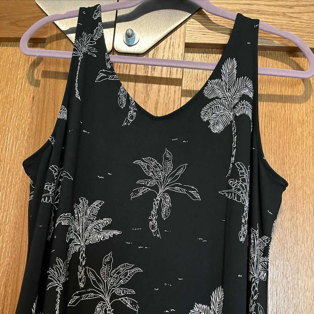 Women’s JJill Wearever Collection Black sleeveless dress size Medium Palm Trees